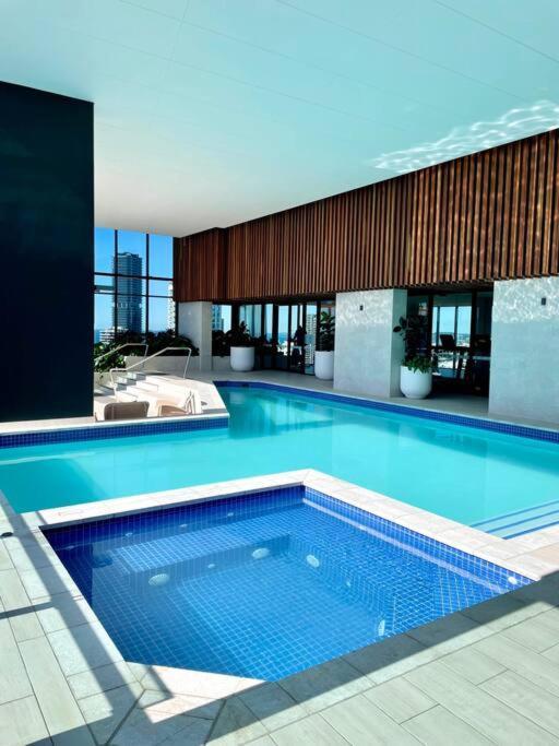 Luxury Stunning Riverview 1 Bedroom Apt 479F Gold Coast Luaran gambar